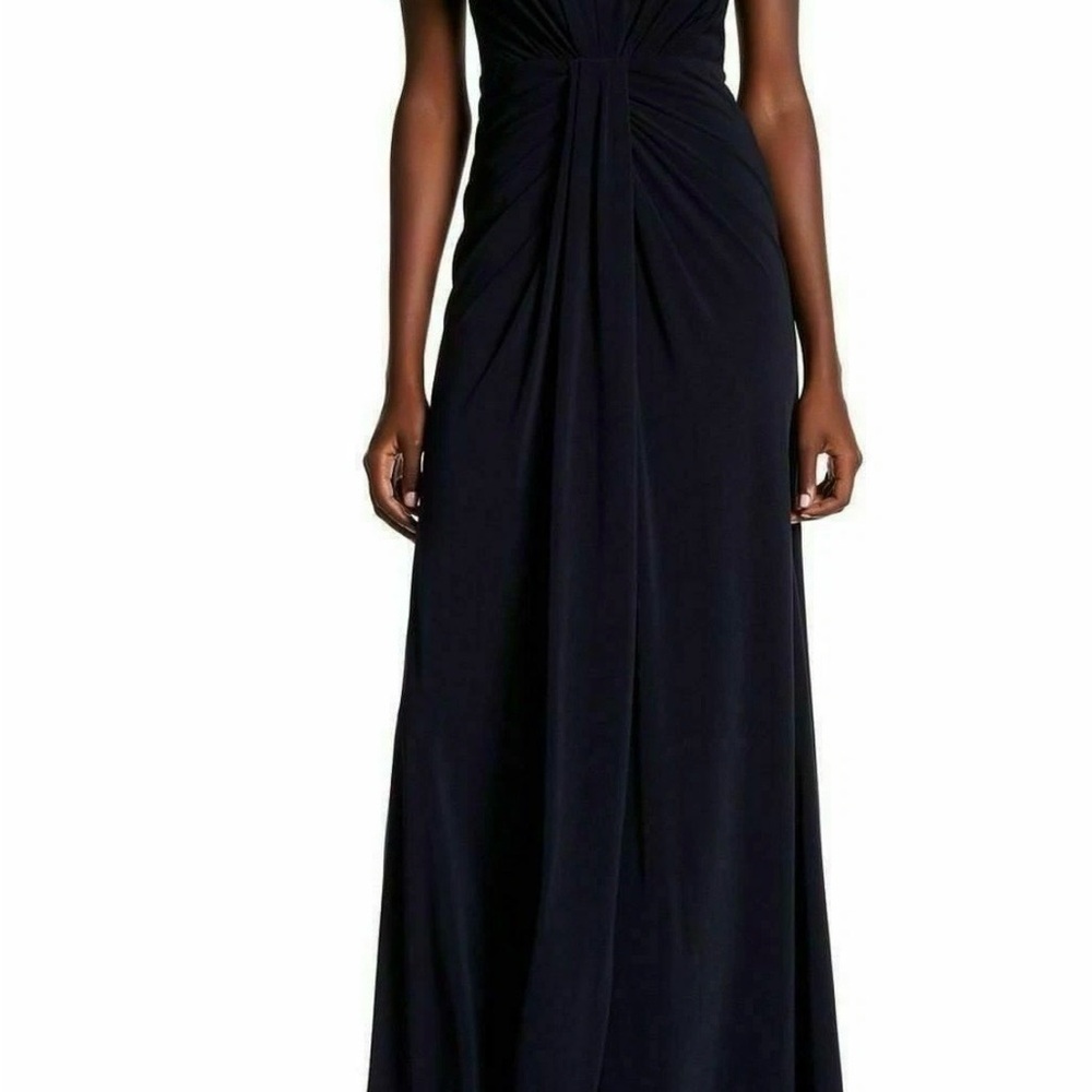 Vera Wang Elegant Black Maxi Dress